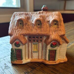 Vintage Dickens of London  holiday house  Porcelain  4.5 in tall